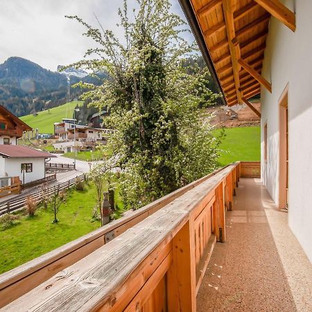 Attractive Apartment In Hainzenberg With Ski Room المظهر الخارجي الصورة