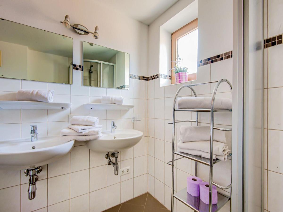 Attractive Apartment In Hainzenberg With Ski Room المظهر الخارجي الصورة